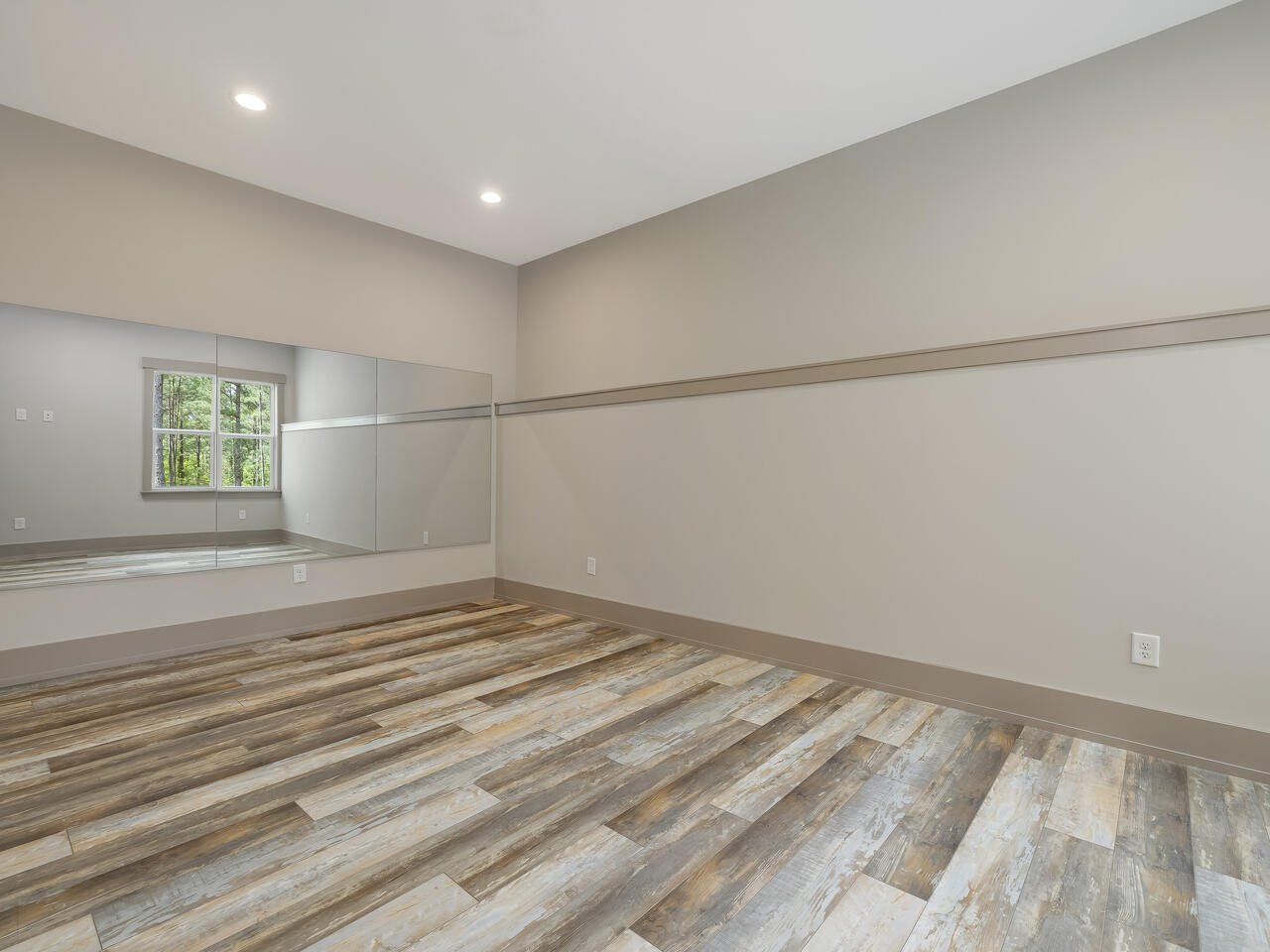 13-Seaforth-Landing-Dr-Lto-13-Pittsboro-NC-27312-USA-084-099-Fitness-Room-MLS_Size-1