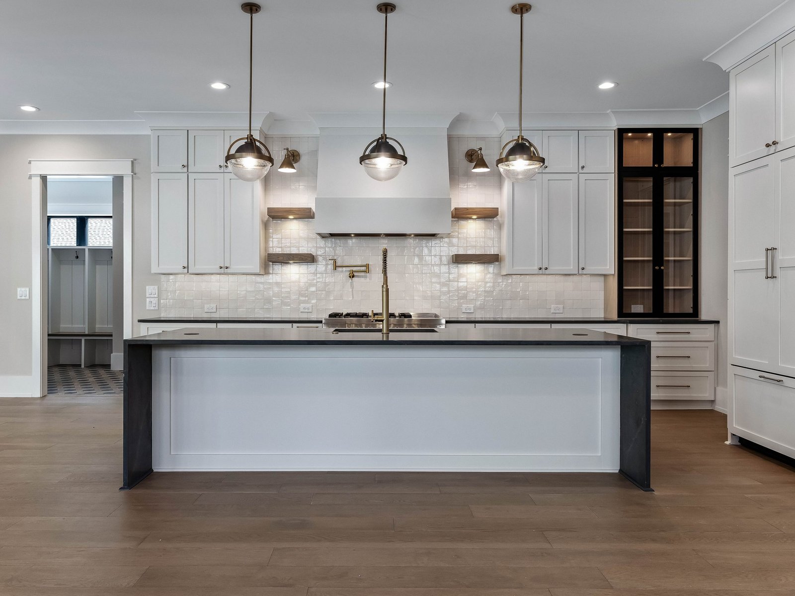 1309-Edwards-Pond-Ct-Apex-NC-print-031-037-Kitchen-4200x3150-300dpi