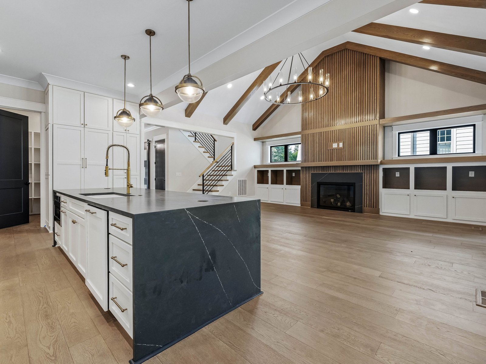 1309-Edwards-Pond-Ct-Apex-NC-print-039-059-Kitchen-4200x3150-300dpi