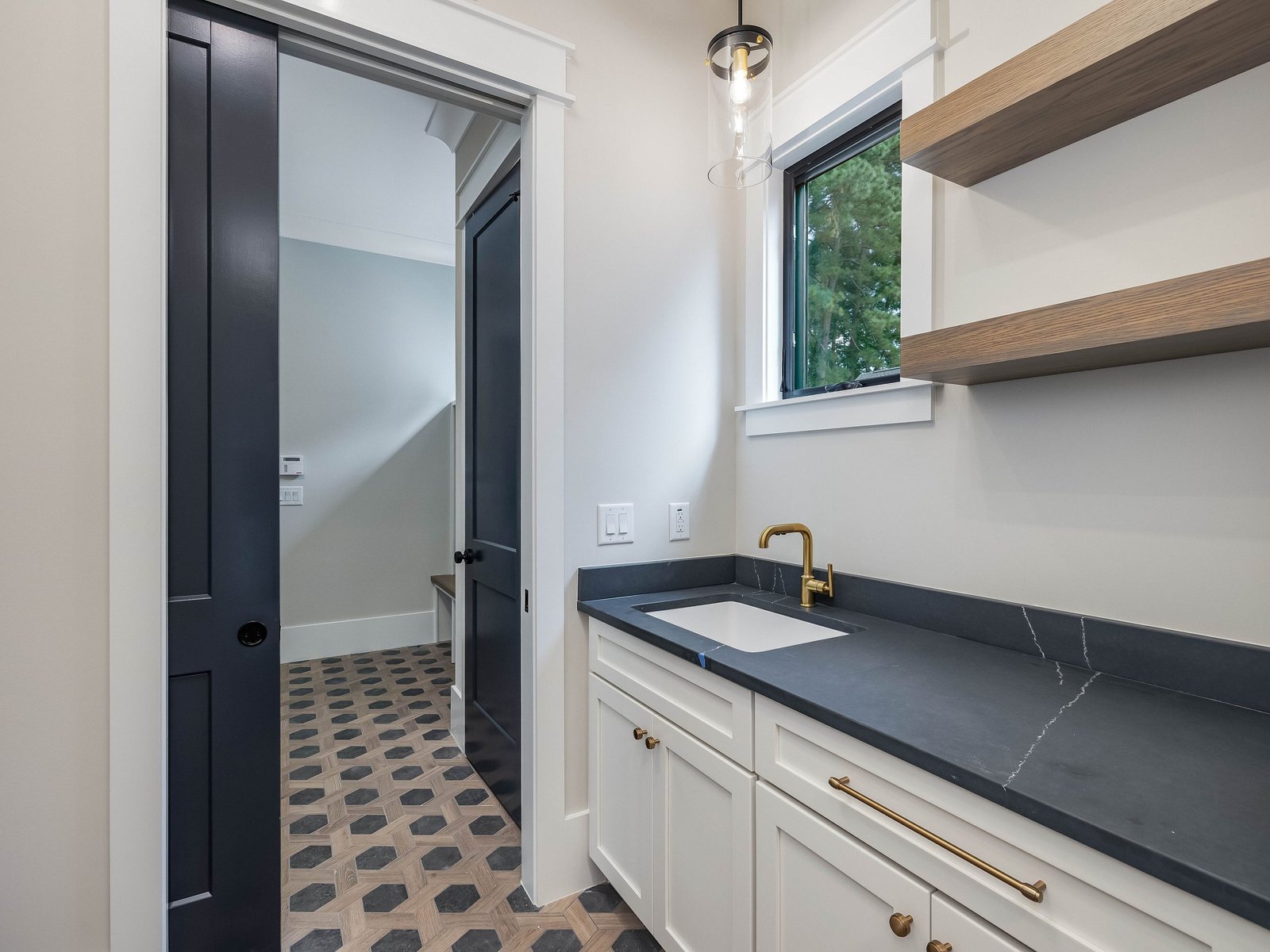 1309-Edwards-Pond-Ct-Apex-NC-print-062-019-Laundry-4200x3150-300dpi