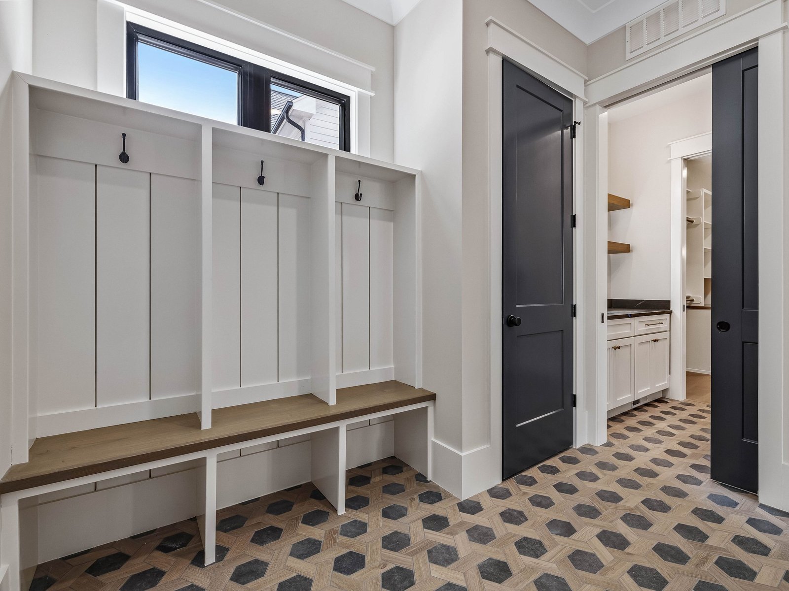 1309-Edwards-Pond-Ct-Apex-NC-print-065-055-Mudroom-4200x3150-300dpi