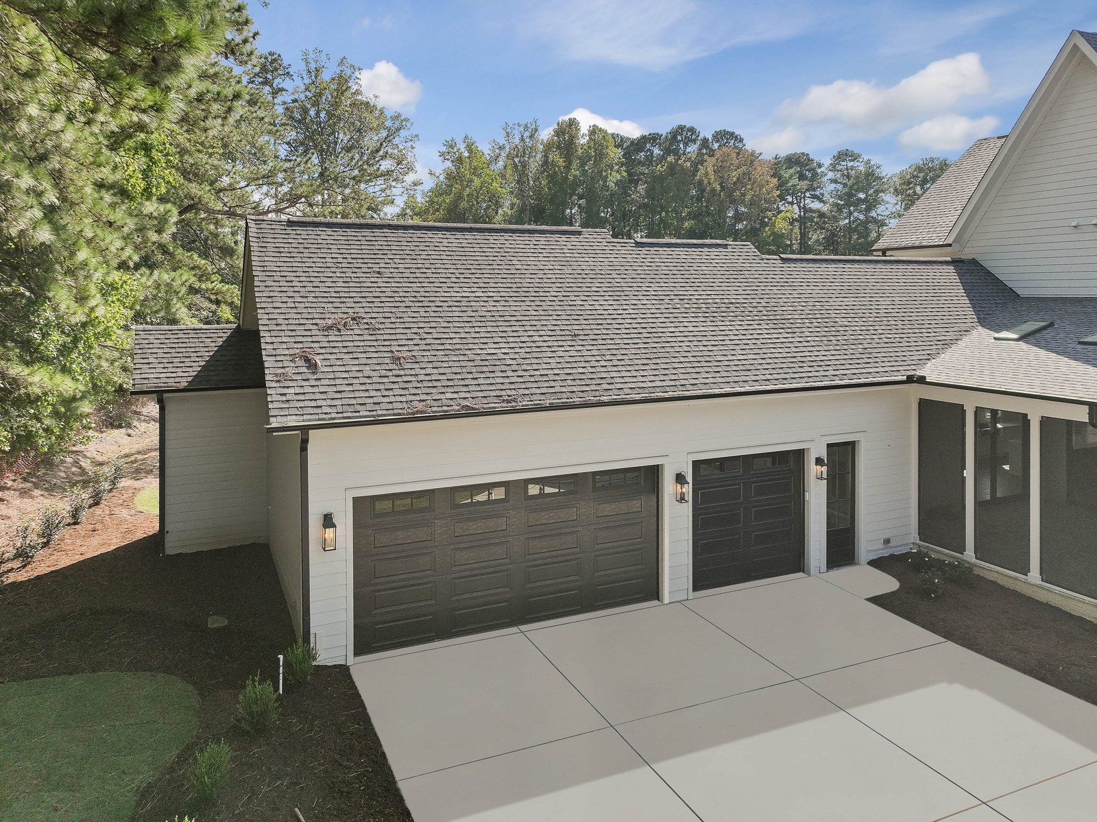 1313-Edwards-Pond-Ct-Apex-NC-print-069-077-Garage-4200x3147-300dpi