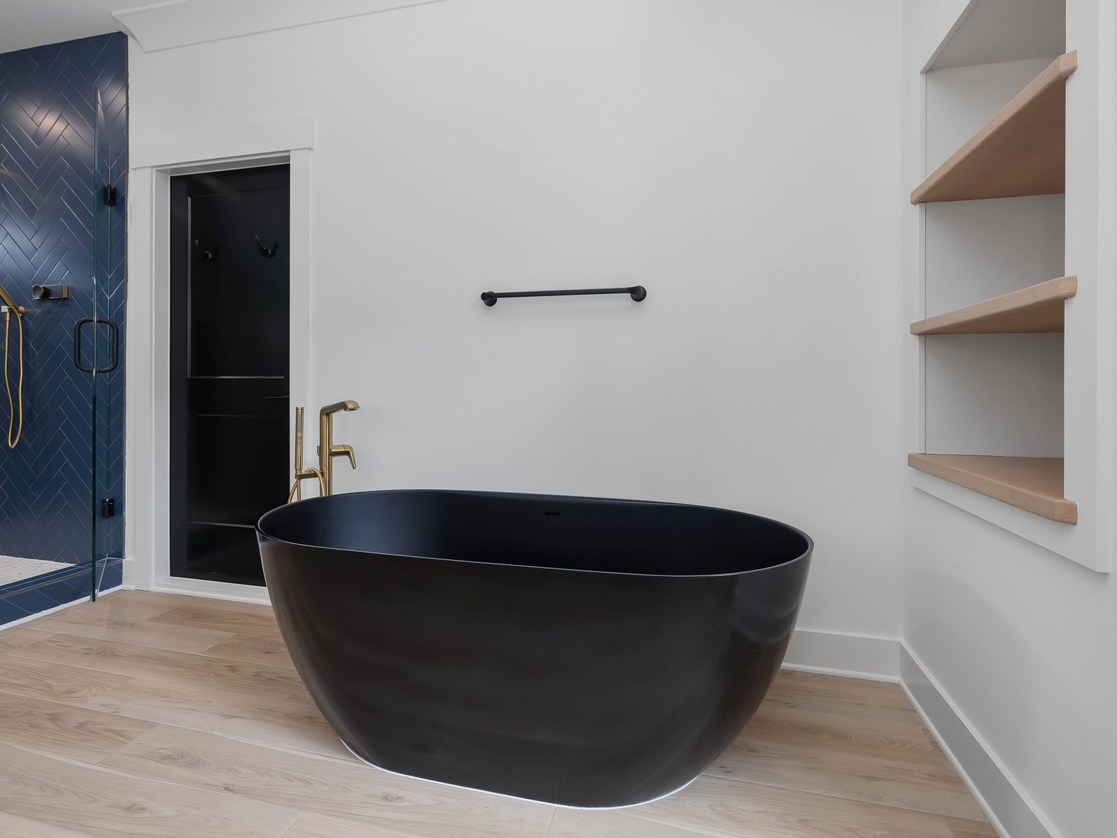 1317-Edwards-Pond-Ct-Apex-NC-print-079-027-079-1317edwardspondct-cotton-4200x3150-300dpi