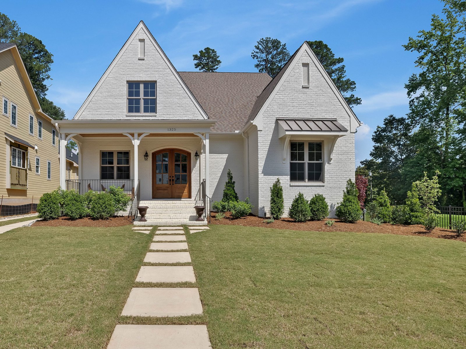 1325-Edwards-Pond-Ct-Apex-NC-print-001-049-001-1325edwardspondct-cotton-4200x3150-300dpi (2)