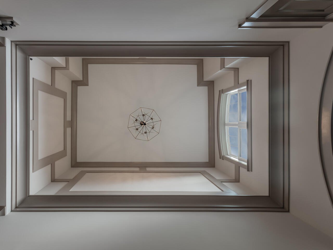 181-Pine-Cone-Loop-Lot-25-011-161-Foyer-MLS_Size-1