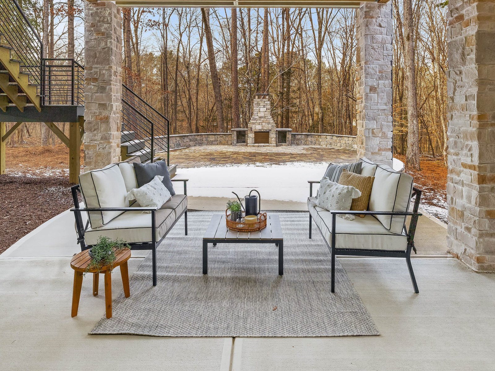 75-Ridgeline-Ct-Lower-porch