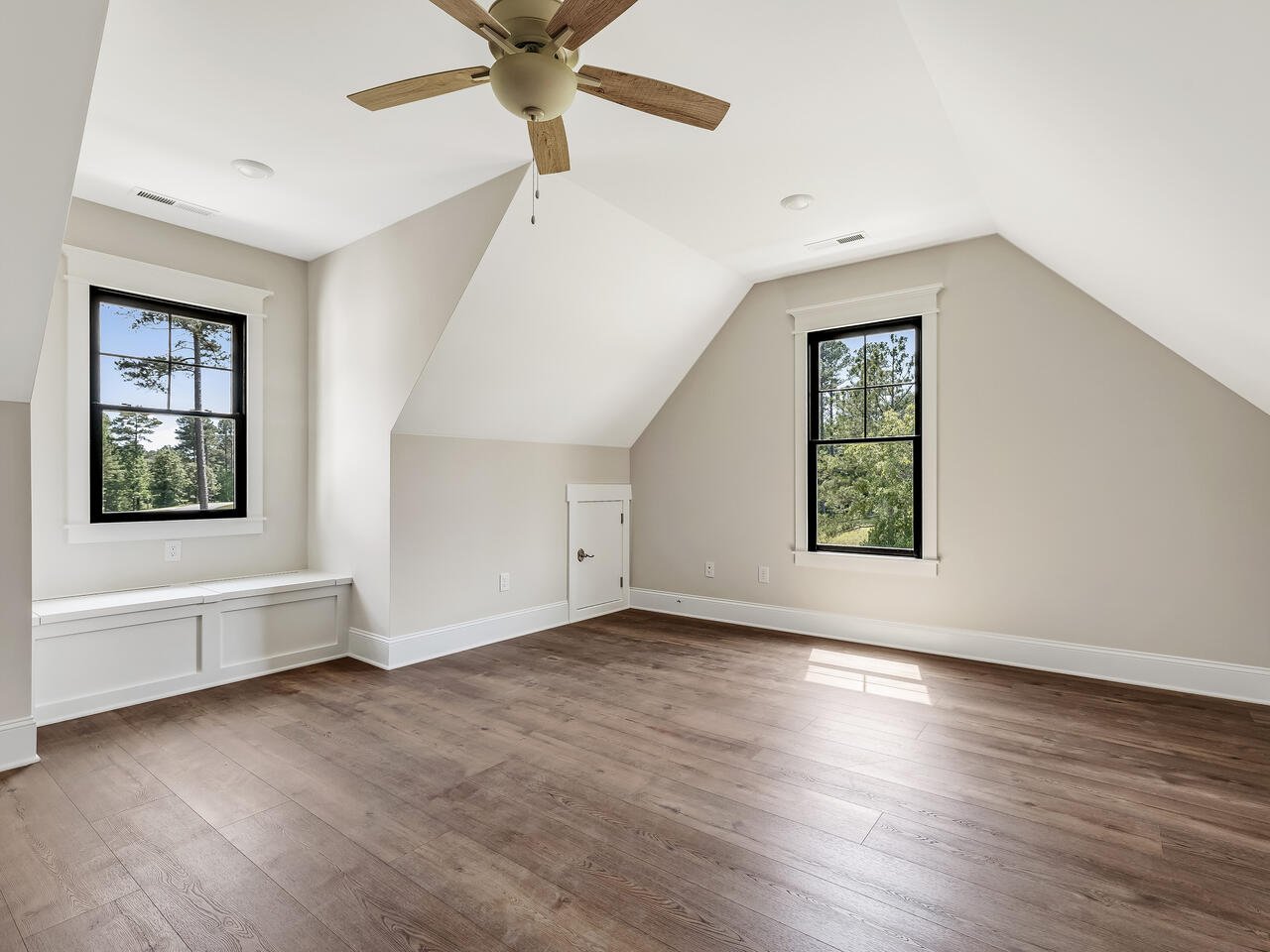 Bonus-Room-070-069-1280x960-1