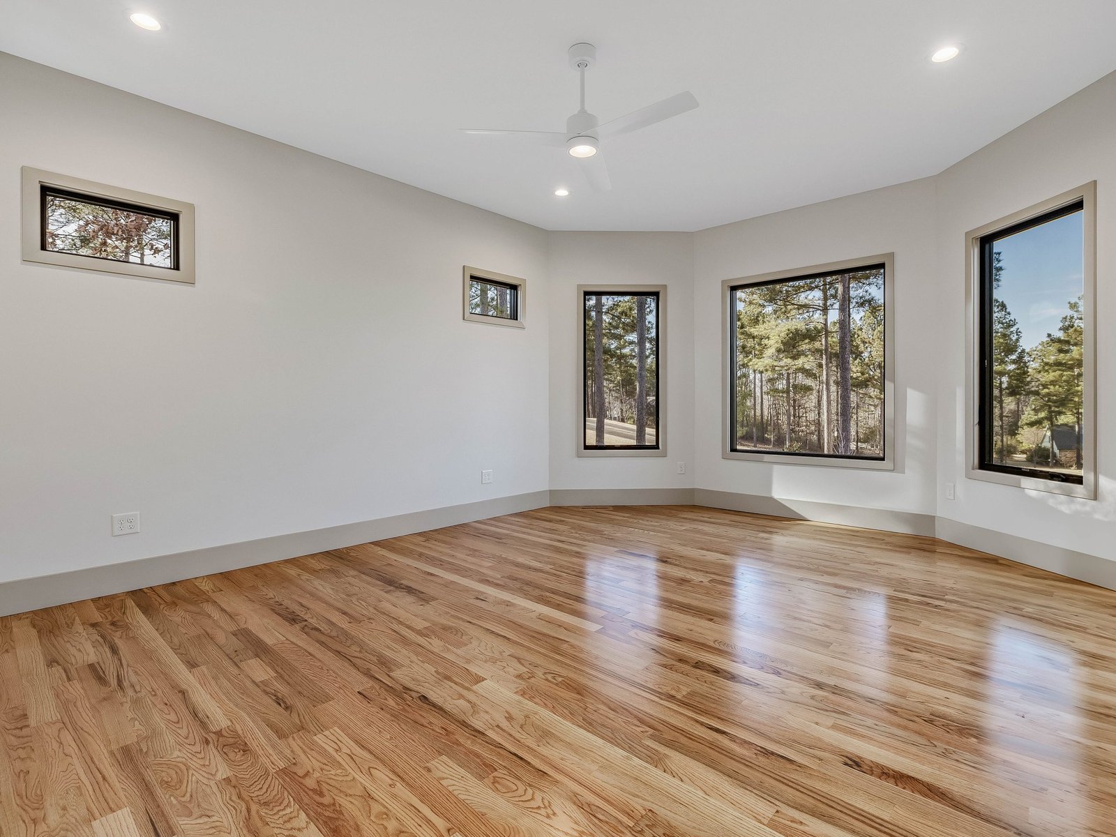 Chapel-Ridge-588-Pittsboro-NC-print-049-064-Primary-Bedroom-4200x3151-300dpi