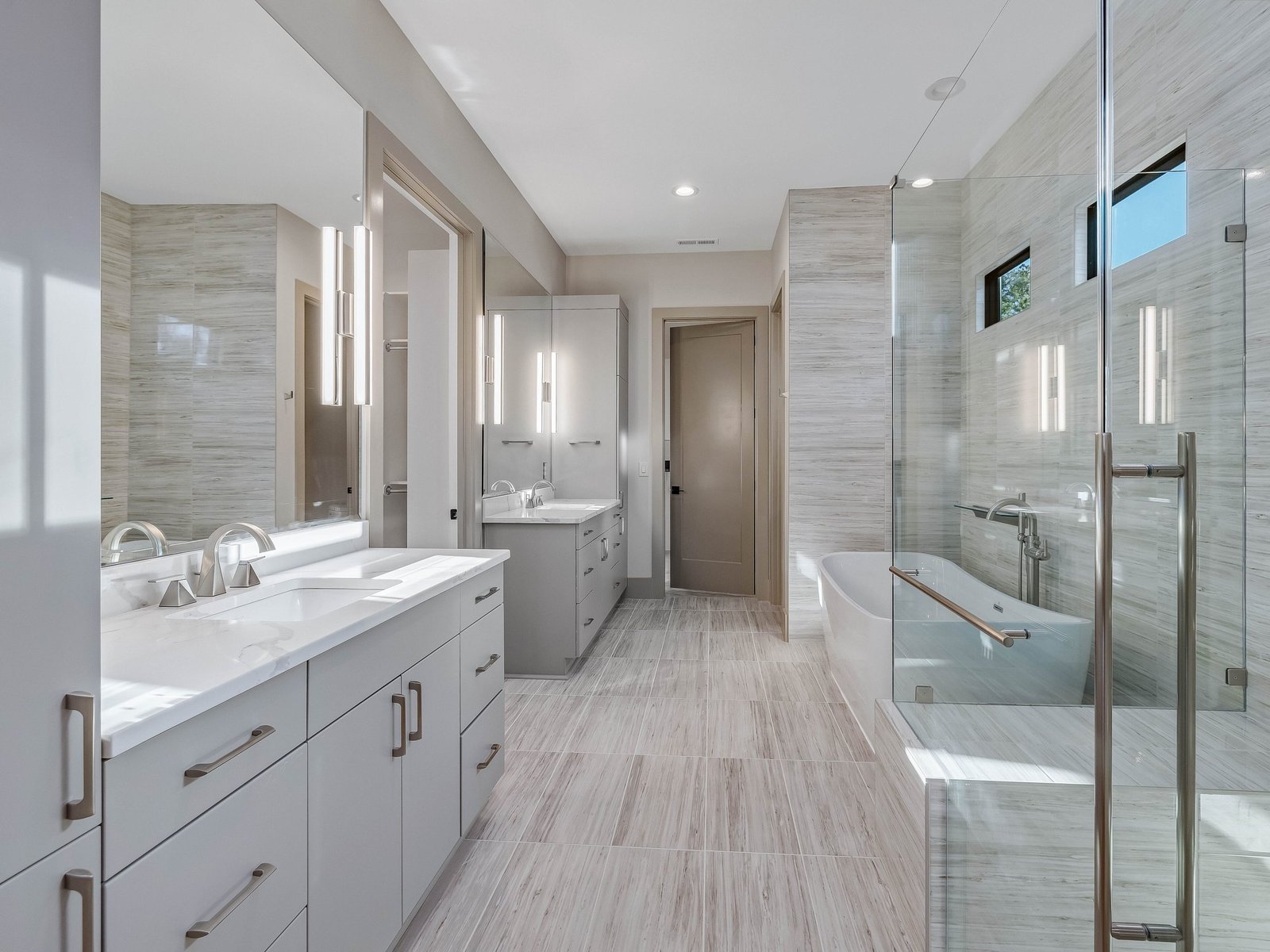 Chapel-Ridge-588-Pittsboro-NC-print-053-116-Primary-Bathroom-4200x3151-300dpi