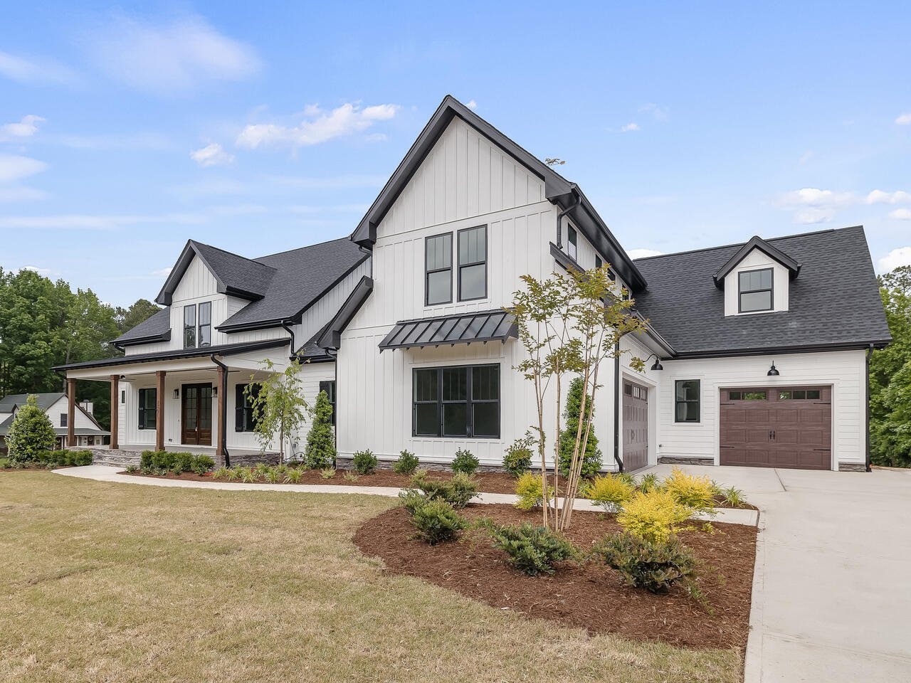 Front-Exterior-003-028-1280x960