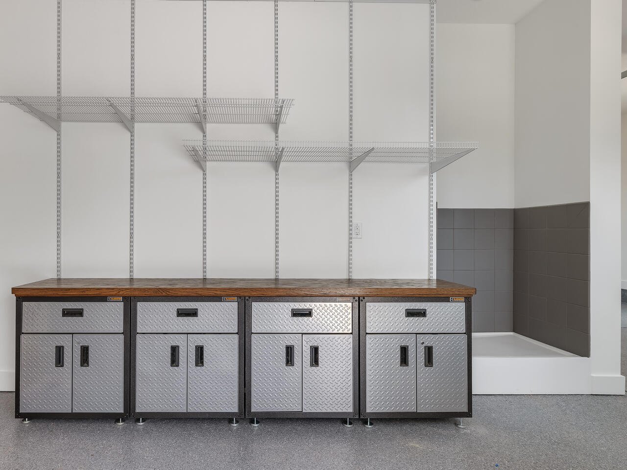 Garage-152-150-1280x960