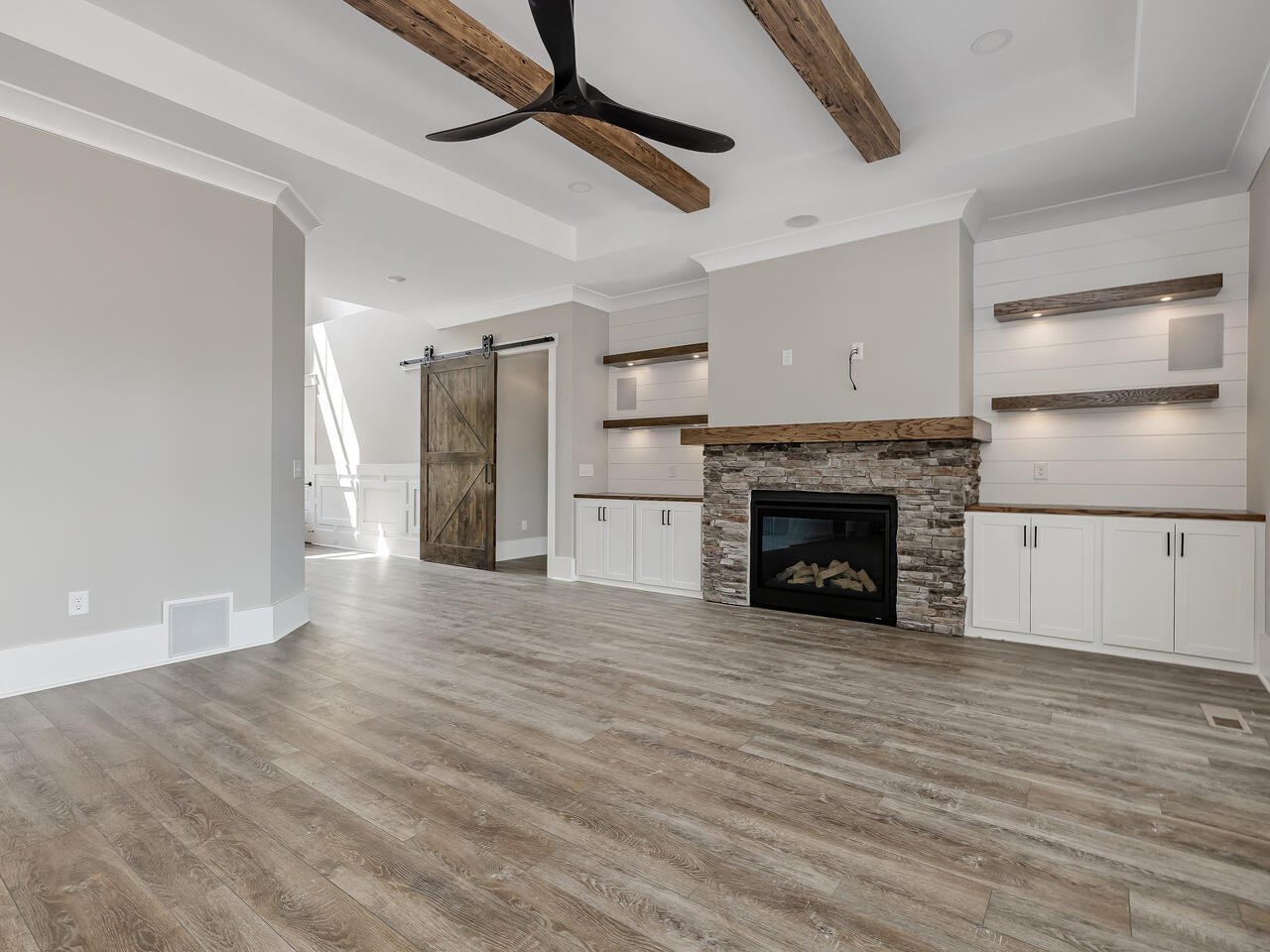 Living-Room-030-047-1280x960