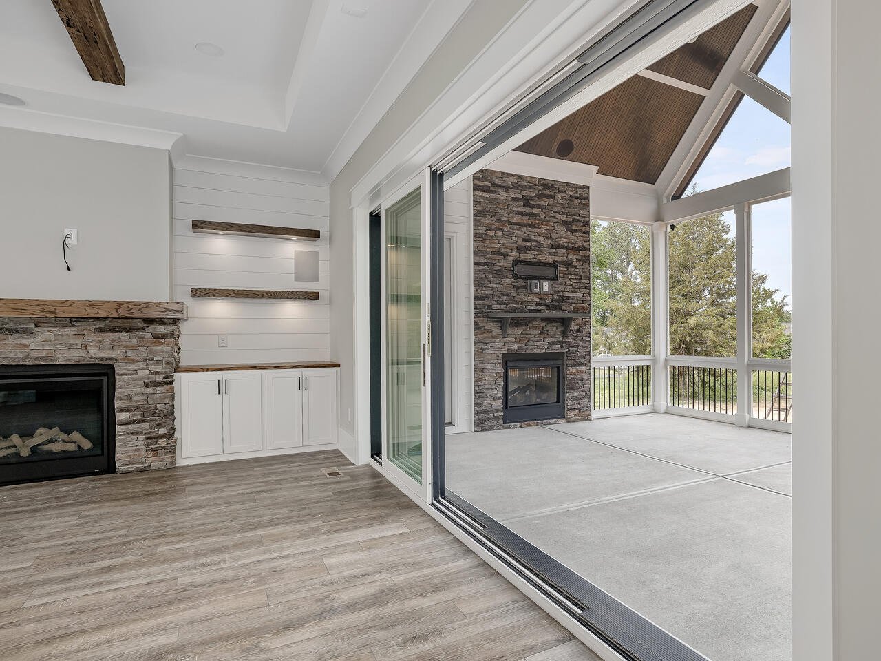 Porch-Entry-035-076-1280x960