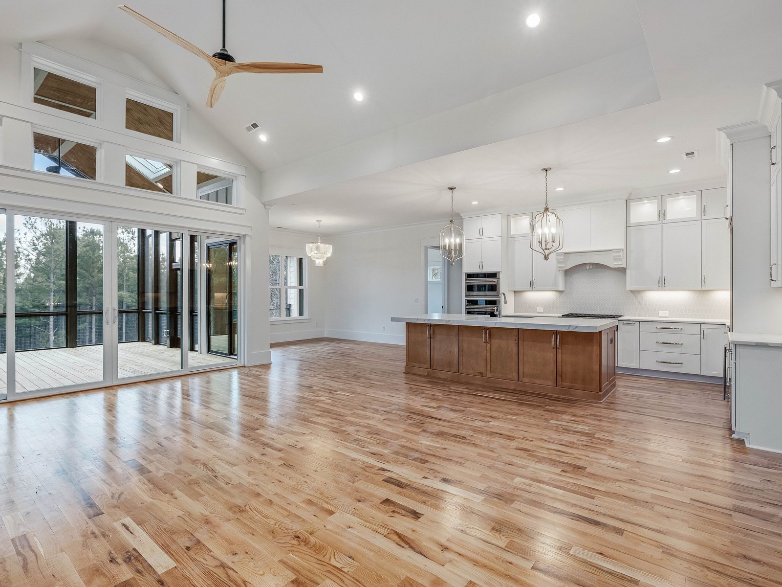 Sandpiper-at-Seaforth-Landing-print-029-029-Living-Room-4200x3151-300dpi