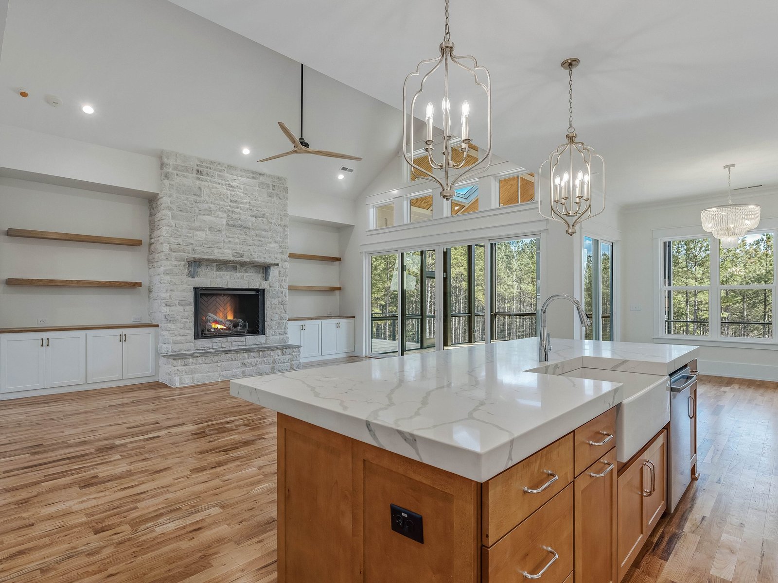 Sandpiper-at-Seaforth-Landing-print-040-033-Kitchen-4200x3151-300dpi