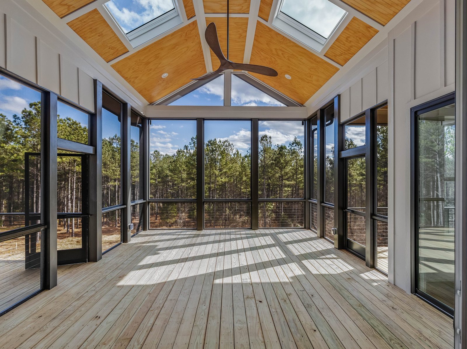 Sandpiper-at-Seaforth-Landing-print-046-024-Screened-Porch-4200x3147-300dpi