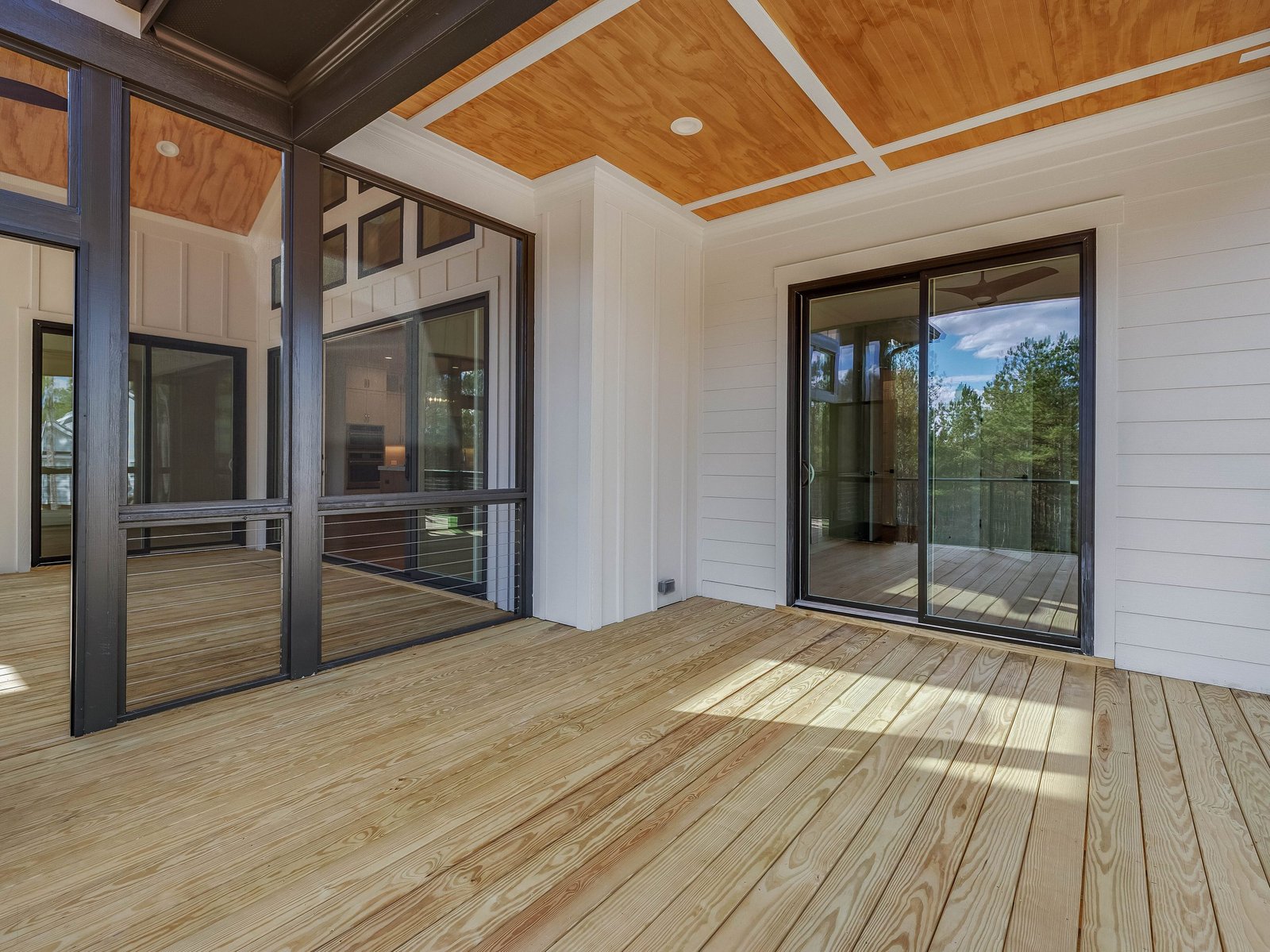 Sandpiper-at-Seaforth-Landing-print-053-038-Deck-4200x3147-300dpi