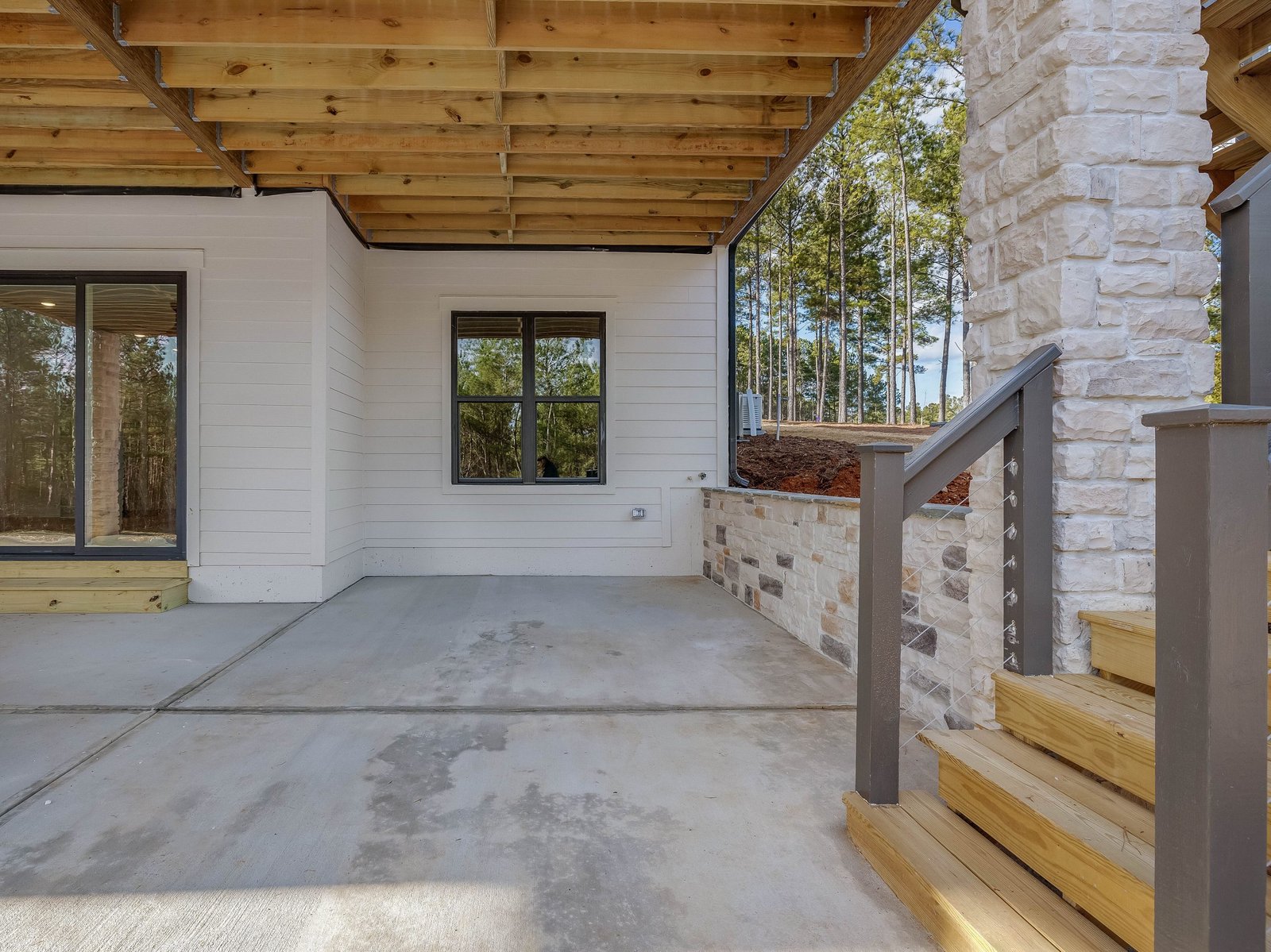 Sandpiper-at-Seaforth-Landing-print-119-131-Patio-4200x3147-300dpi