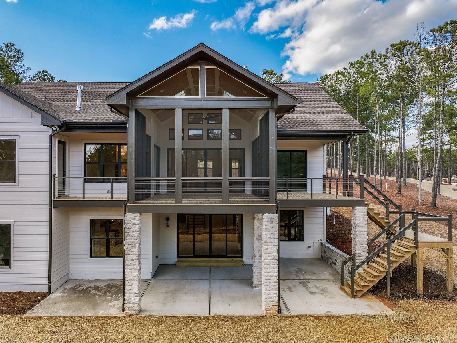 Sandpiper-at-Seaforth-Landing-print-127-135-PorchesDecksPatios-4200x3147-300dpi